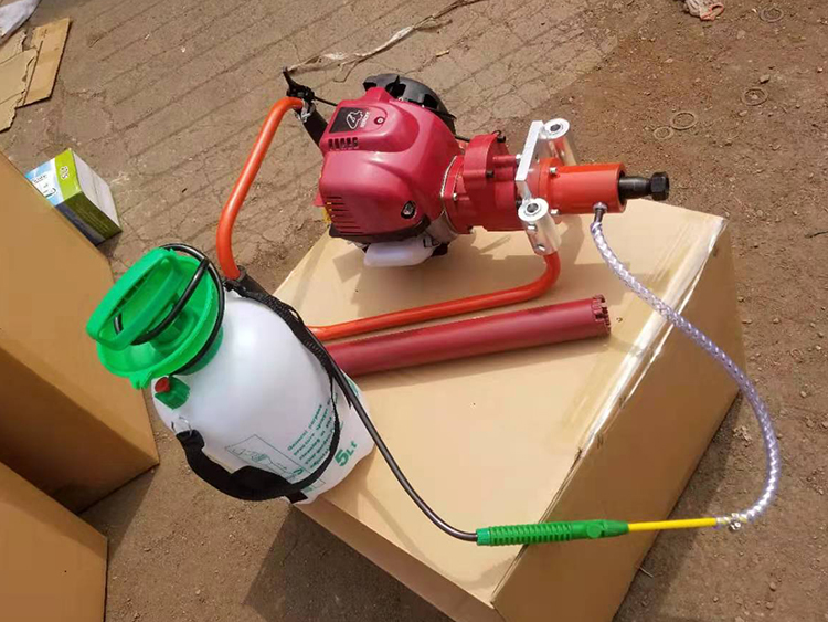 NLQ-45型内燃(ran)砼枕螺栓鑽取機(ji)