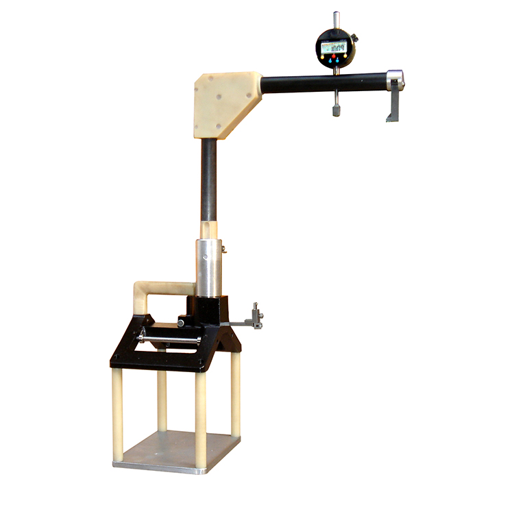 機車輪對(dui)車輪踏面(mian)跳動測量(liàng)器