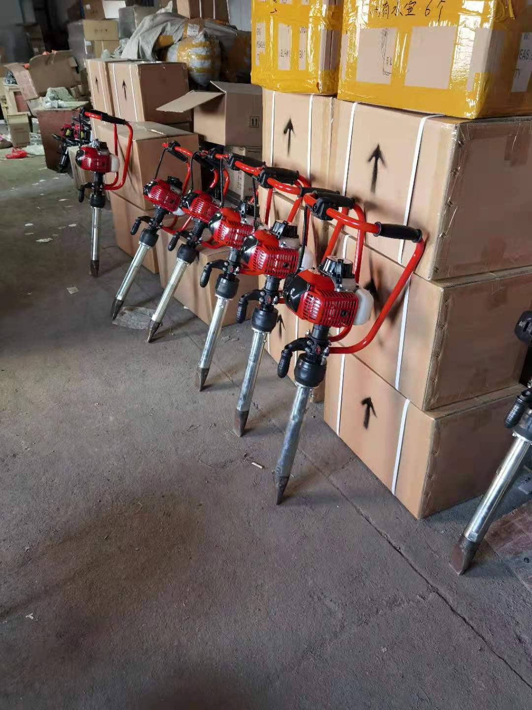 ND-4型手提式(shi)内燃搗固鎬 