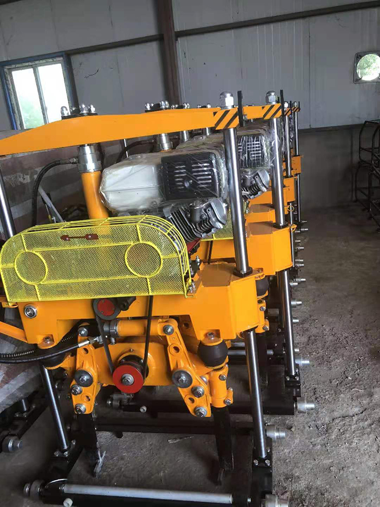 YD-22型液(yè)壓線路搗(dǎo)固機