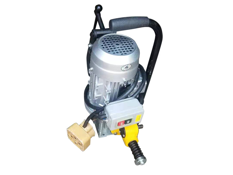 DZG-31型電動空(kōng)心鋼軌鑽孔(kong)機 